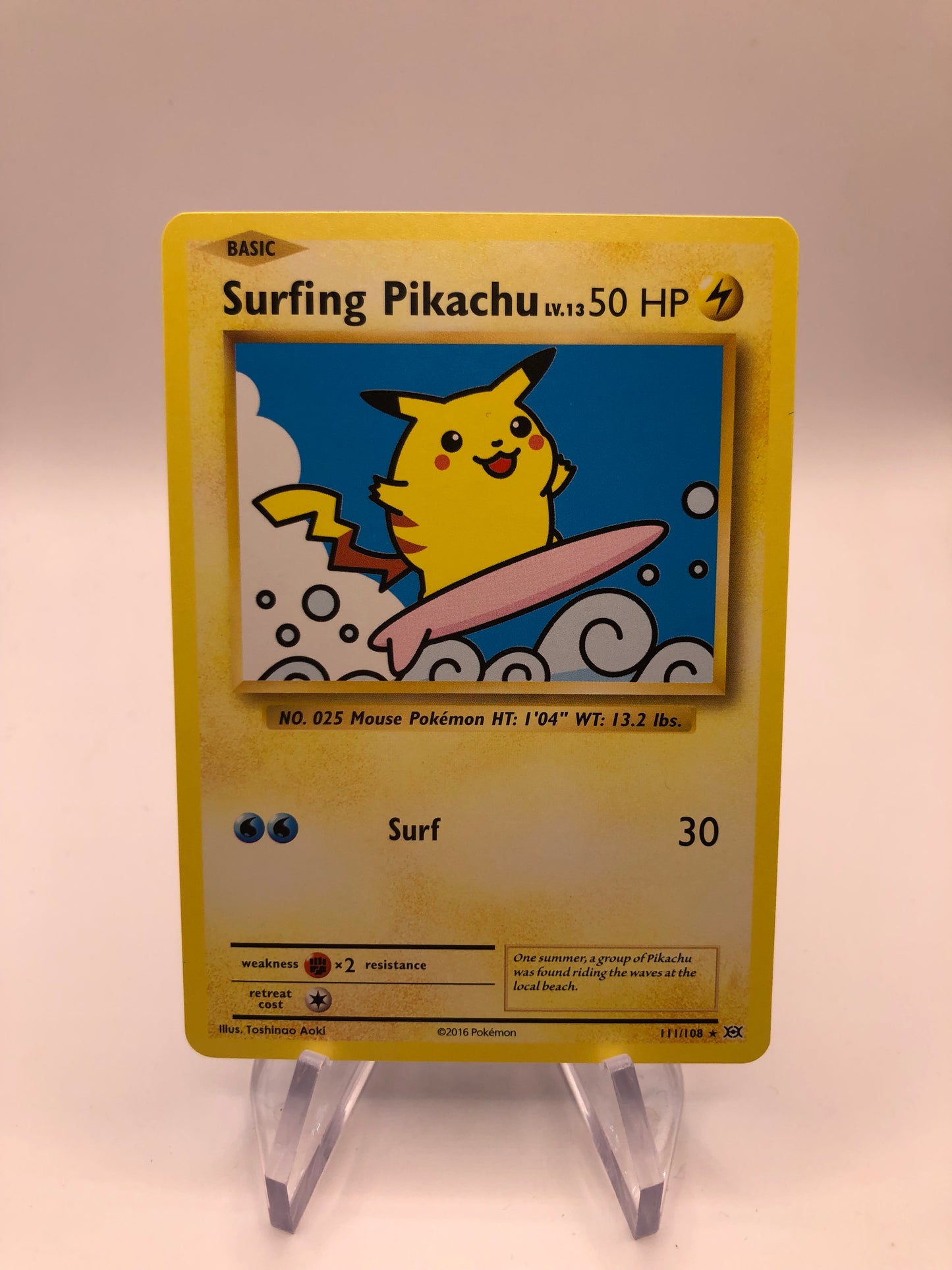 Pokemon Karte Surfing Pikachu 111/108 Englisch