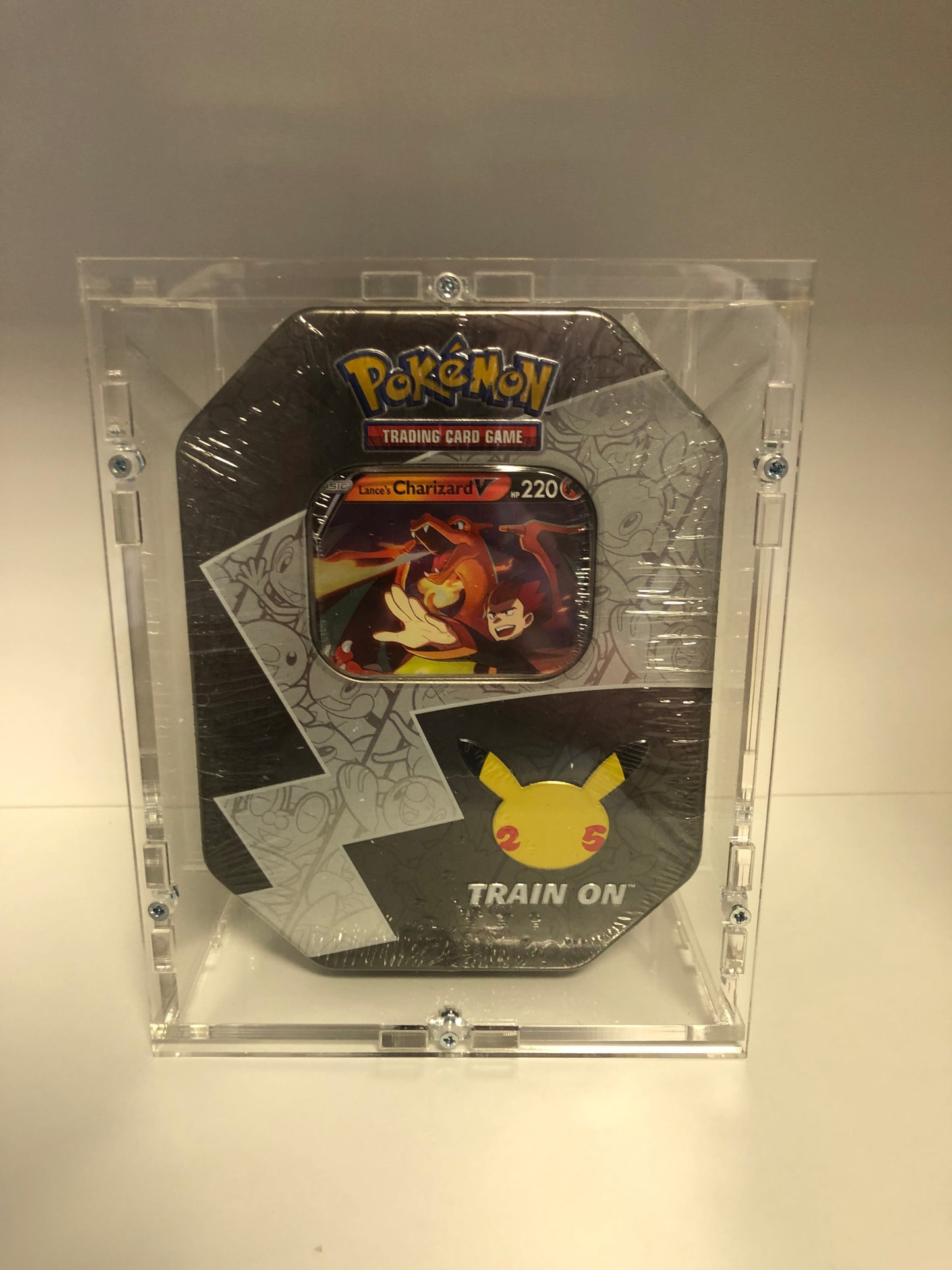 Pokemon OVP V Tin Box Lance’s Glurak Celebration Englisch