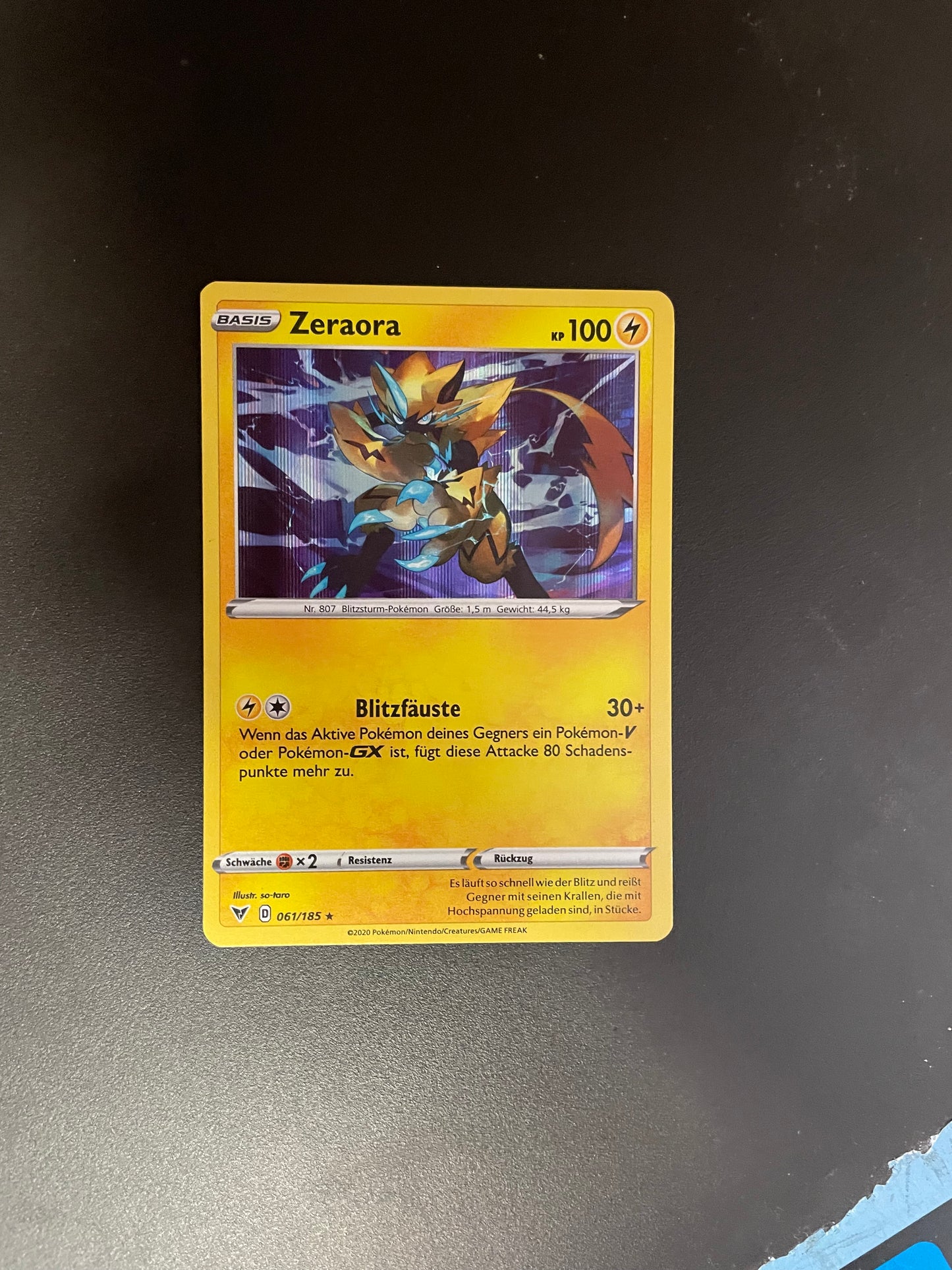 Pokémon Karte Holo Zeraora 61/185 Deutsch