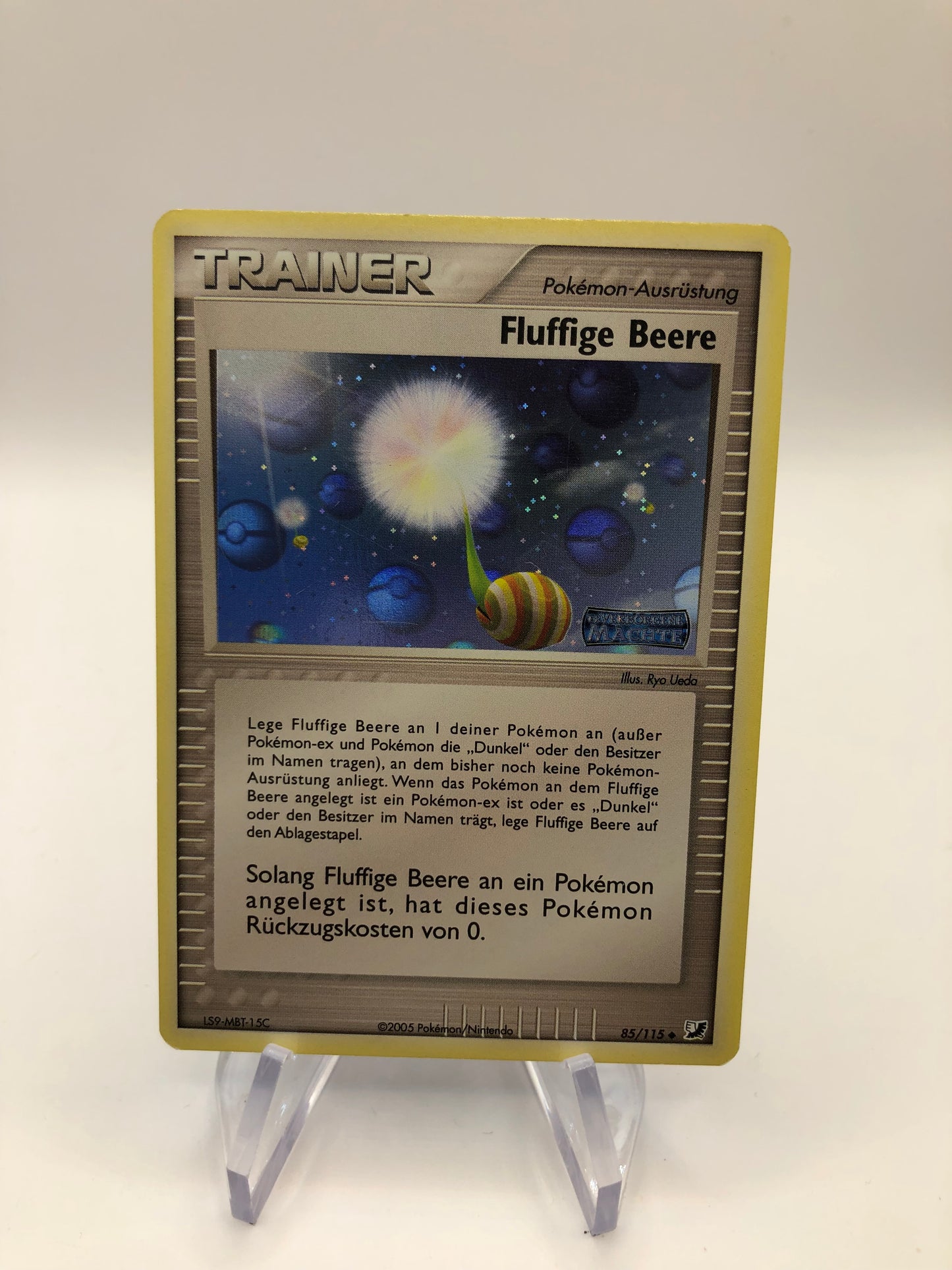 Pokemon Karte Revers Stamp Trainer Fluffige Beere 85/115 Deutsch