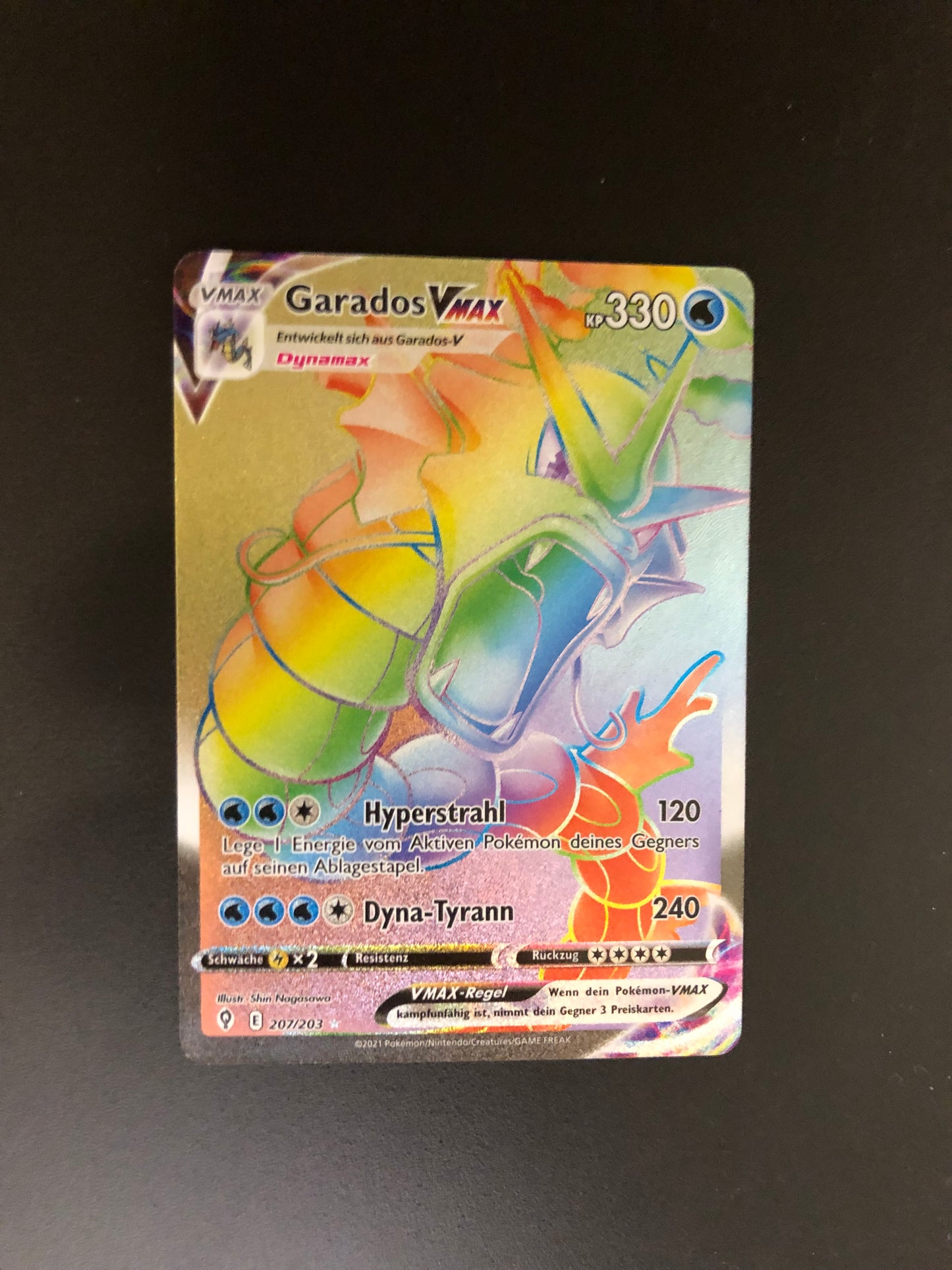 Pokemon Karte Vmax Rainbow Garados 207/203 Deutsch
