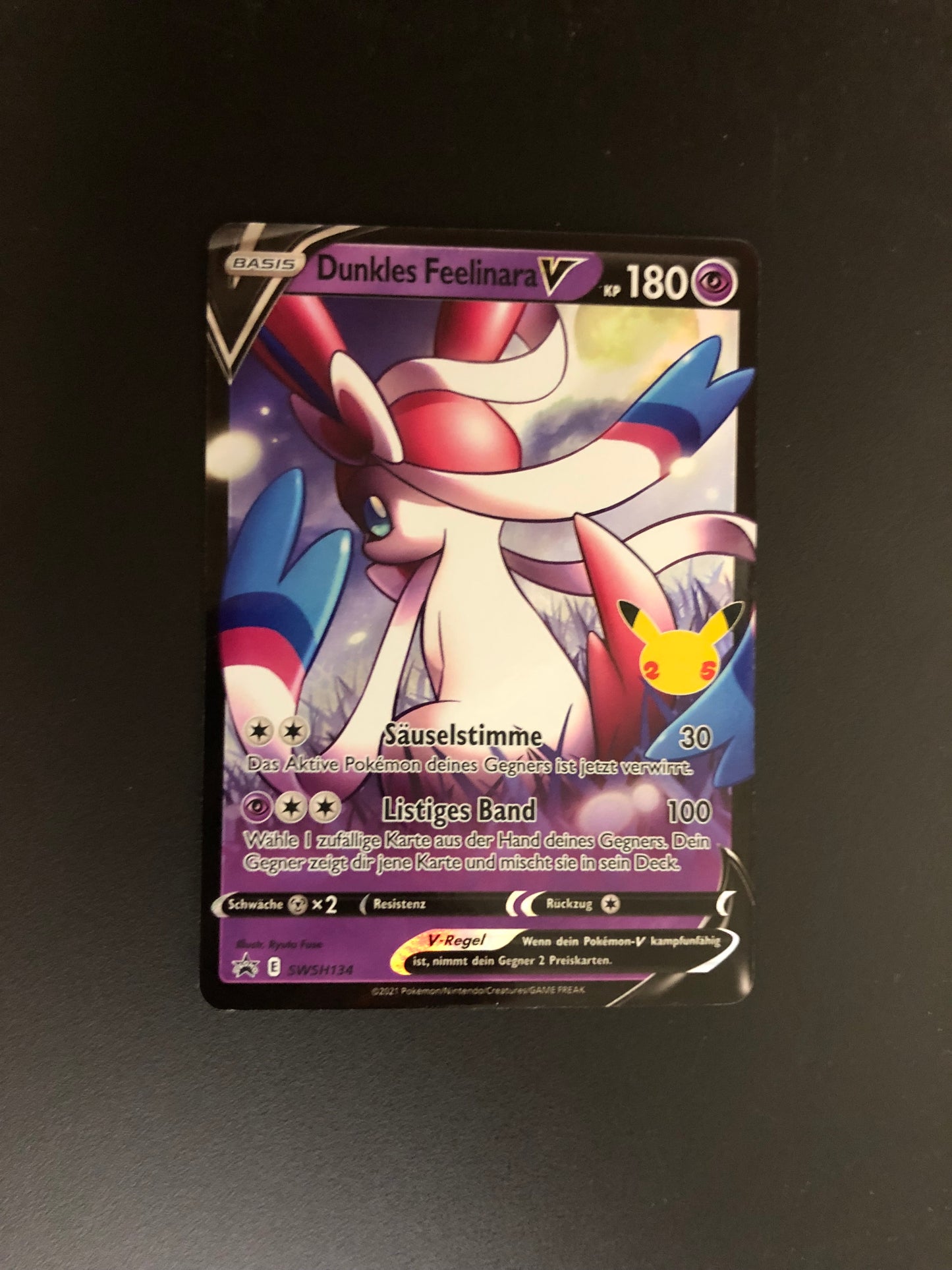 Pokemon Karte V Promo Celebration Dunkles Feelinara SWSH134 Deutsch