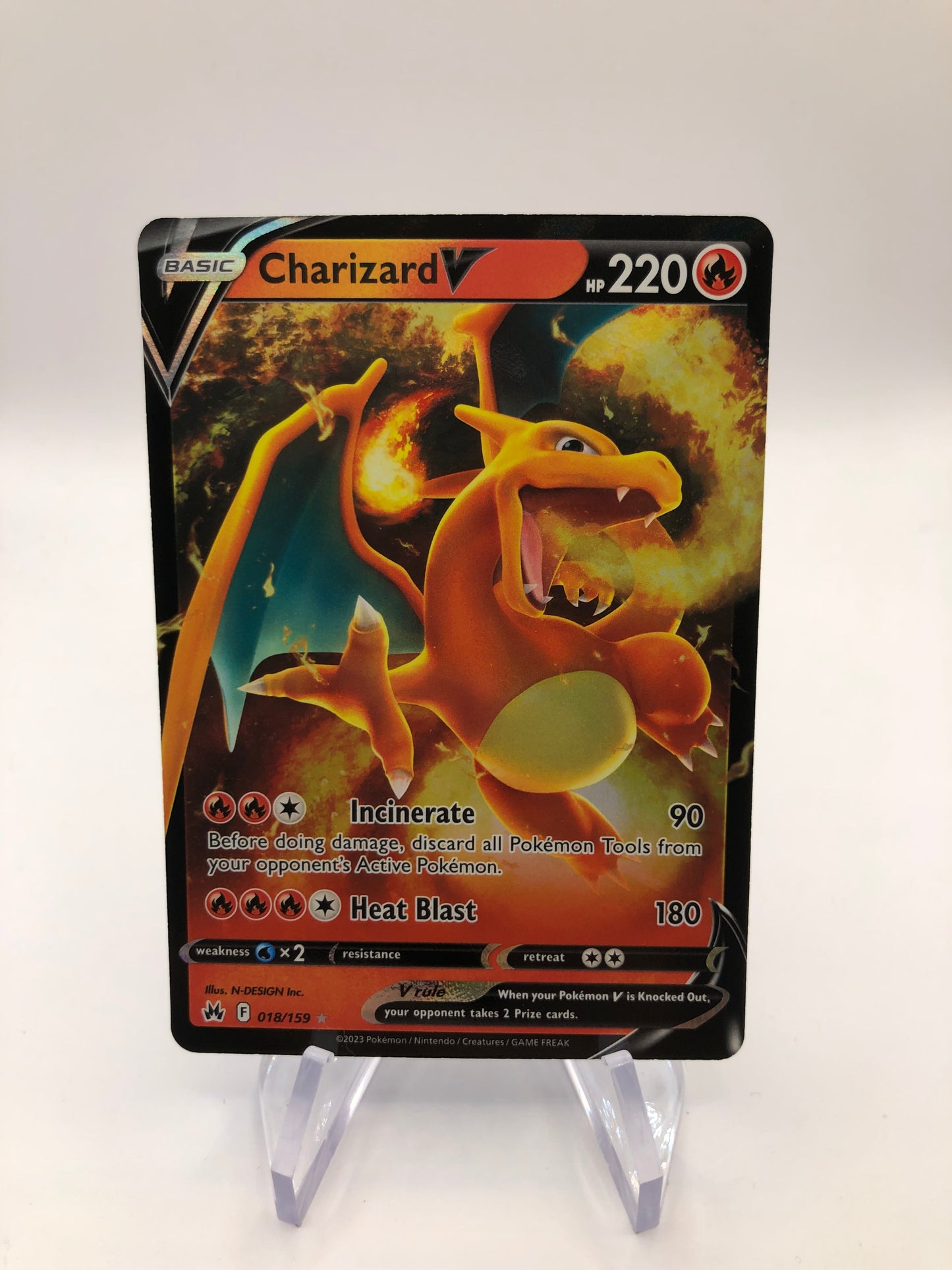 Pokemon Karte V Glurak 18/159 Englisch