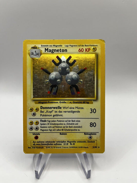 Pokemon Card Magneton - 9/102 Base Set Holo